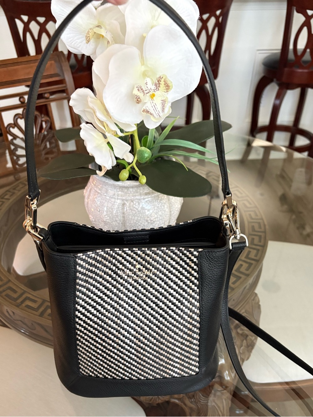 🖤🖤KATE SPADE LENA BLACK PEBBLED LEATHER & STRAW BUCKET BAG!🖤🖤